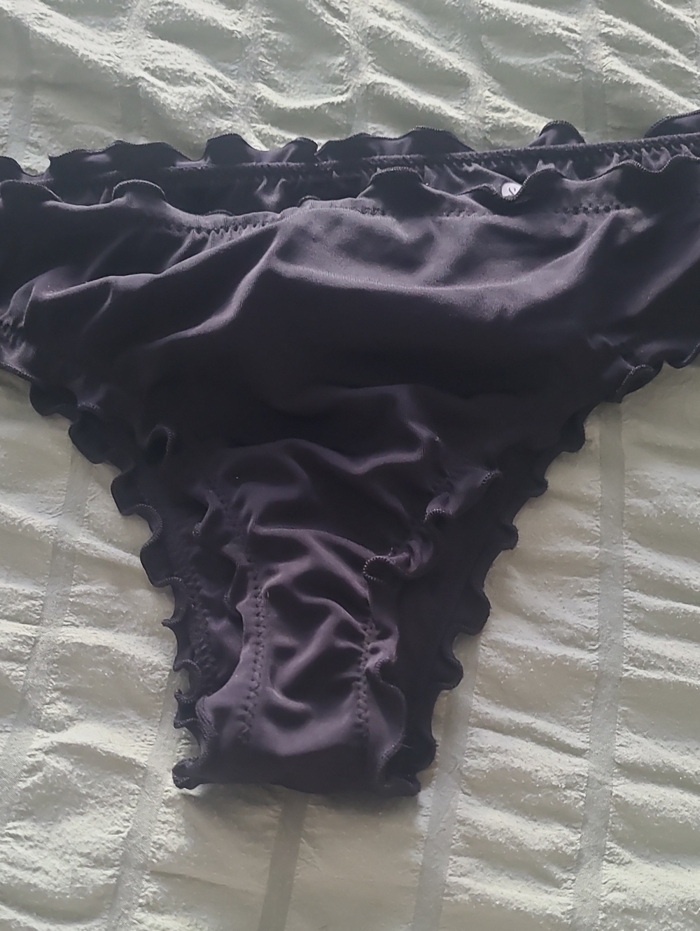 Women’s Black Ruffle-Edge Bikini Bottoms